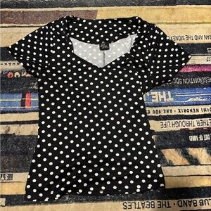 RockSteady Black and White Fitted Short Sleeve Blouse Sophia Top